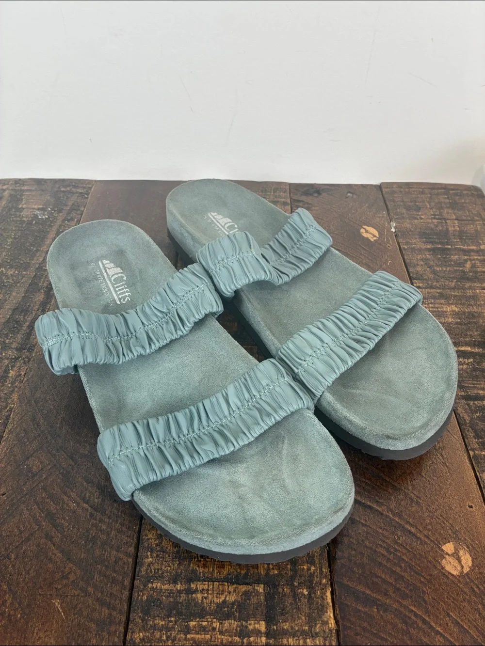 Cliffs by WHITE MOUNTAIN Dusty Blue Ruched Double-Strap Slide Sandals Women’s 9 - Picture 1 of 7